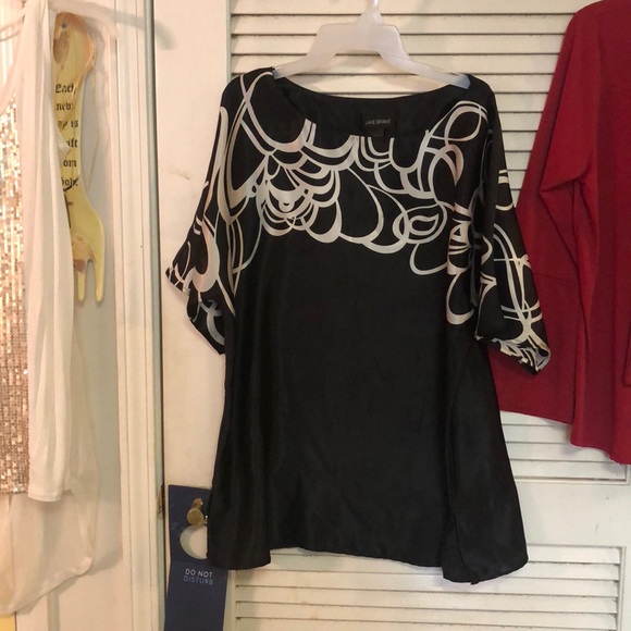 Tops - Picture 5 of 8